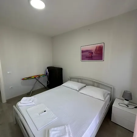 Apartamento Merville 5 Durrës